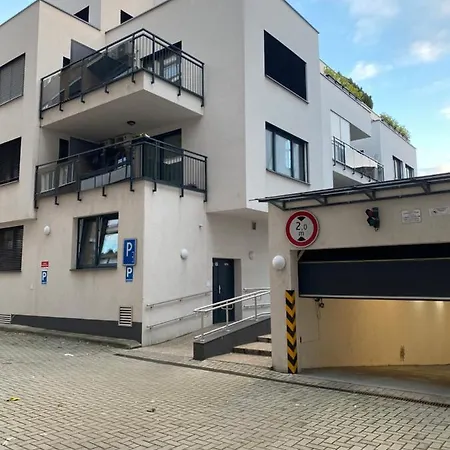 The Elite Ii Downtown Ac & Garage Parking Διαμέρισμα Μπρατισλάβα