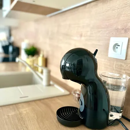 The Elite Ii Downtown Ac & Garage Parking 公寓