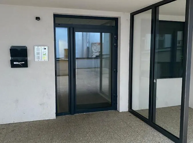 The Elite Ii Downtown Ac & Garage Parking Apartment *