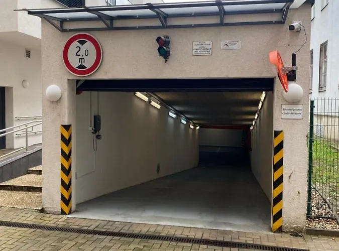 The Elite Ii Downtown Ac & Garage Parking Daire Bratislava