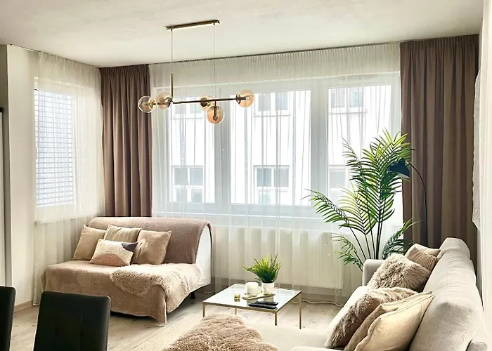 Apartment The Elite Ii Downtown Ac & Garage Parking Pressburg
