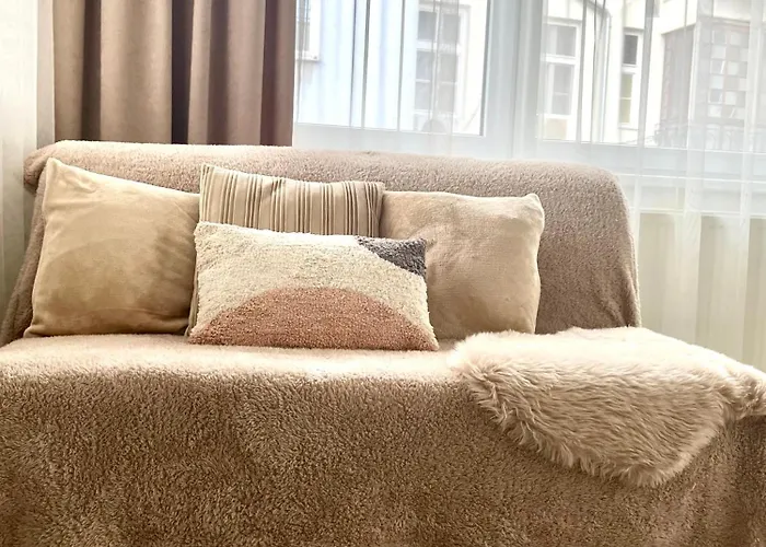 The Elite Ii Downtown Ac & Garage Parking Apartment Pressburg