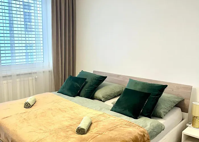 Daire The Elite Ii Downtown Ac & Garage Parking Bratislava
