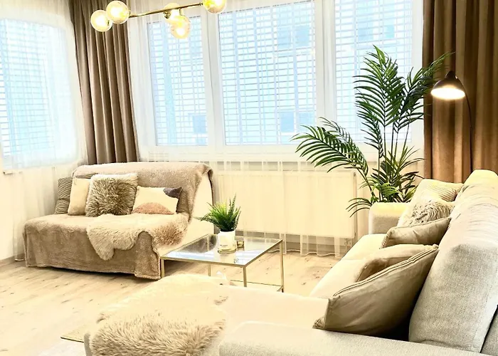 The Elite Ii Downtown Ac & Garage Parking Apartment Pressburg