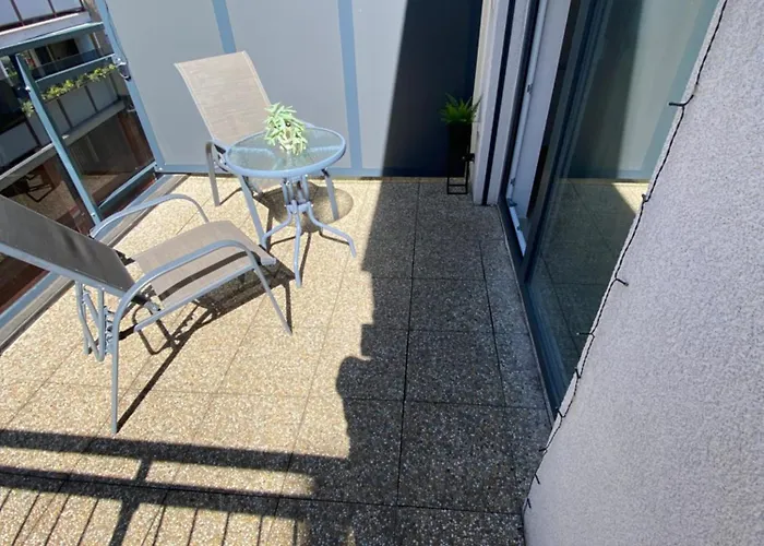 The Elite Ii Downtown Ac & Garage Parking Apartment Pressburg