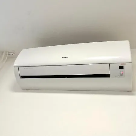 The Elite Ii Downtown Ac & Garage Parking Pozsony